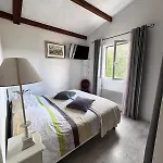 Nouveau ! Mitoyenne Avec Piscine - Sainte-marie-siche Villa *